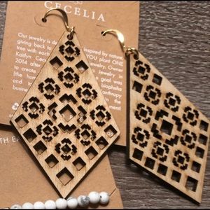 Cecelia Design Earrings